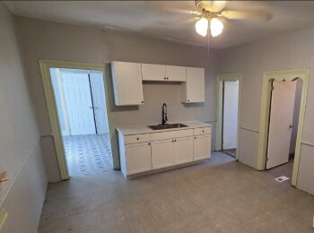 1517 East 41st St #1 , Cleveland,  44103