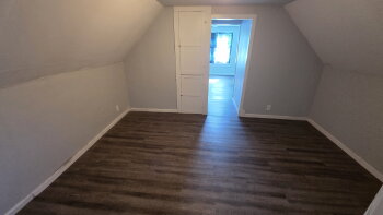 11916 Avenue Of Peace - Up Unit , Linndale,  44135