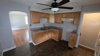 5469 Thomas St , Maple Heights,  44137