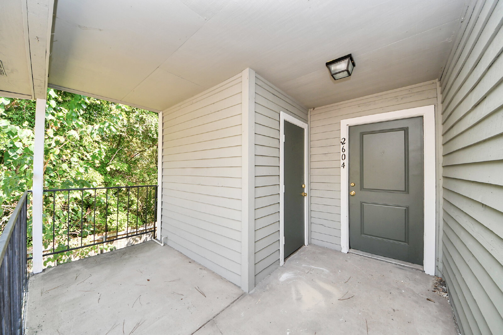 1 Bedroom Rental – 7200 West T C Jester Boulevard, Houston, TX 77088