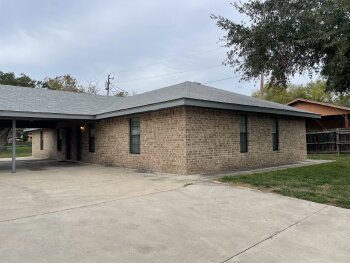 1324 W Goodwin St Unit D , Pleasanton,  78064