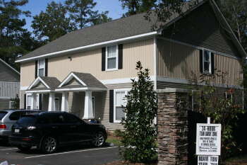 1518-1 High Road , Tallahassee,  32304