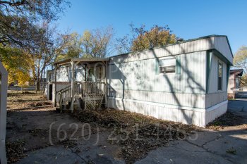 -27 Glendale Estates - 3607 Page Place , Coffeyville,  67337