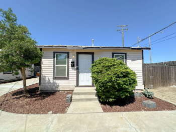 138 G St Unit B, Lemoore,  93245