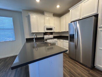 3998 East Commerce Way , Sacramento,  95834