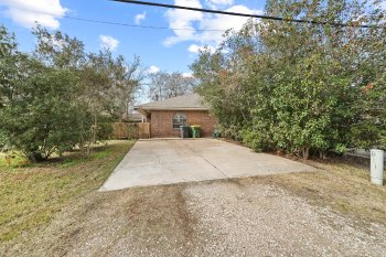 2118 N Austin Ave , Pearland,  77581