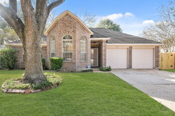 3510 Southdown Drive , Pearland,  77584