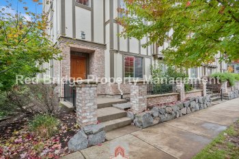 28520 SW Paris Ave , Wilsonville,  97070