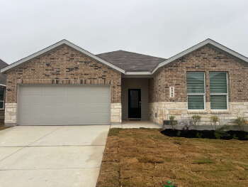 8908 San Carlos , Seguin,  78155