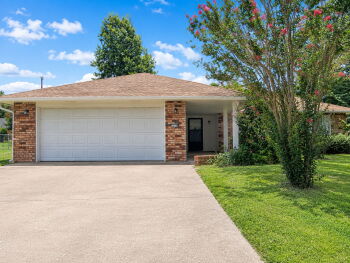 1810 Crouch St , Bentonville,  72712-6820