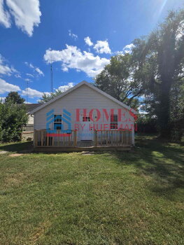 215 East Chestnut Street , Boonville,  47601