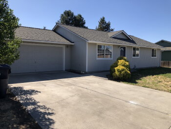 3234 Southwest Salmon Avenue , Redmond,  97756