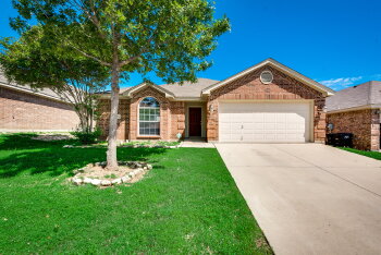 4216 Summersweet Lane , Crowley,  76036