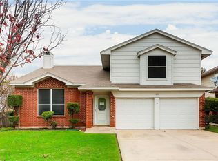 1820 Whispering Cove Trail , Fort Worth,  76134