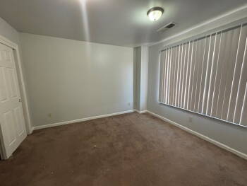 2951 Willowbrook Dr B , Merced,  95348