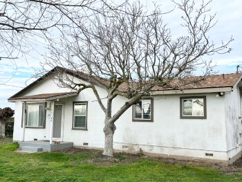 11986 East Harvey Pettit Road , Le Grand,  95333