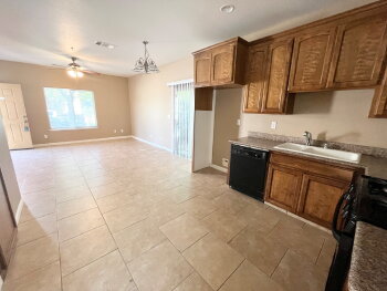 408 Olive Way , Chowchilla,  93610