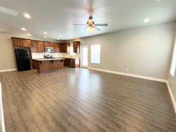 552 Granada Court , Merced,  95341