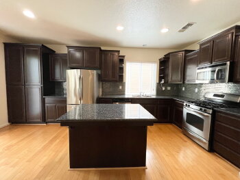 185 Shafer Avenue , Merced,  95348