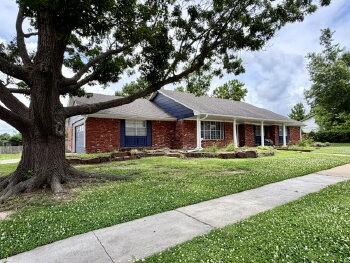 9022 East 30th Street , Tulsa,  74129