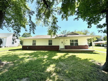 419 West College Street , Broken Arrow,  74012