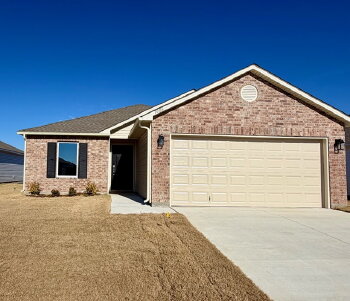 1006 West Lawton Road , Claremore,  74019