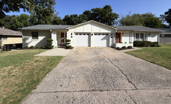 5325 East 17th Street , Tulsa,  74112