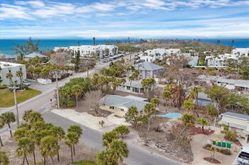 2825 North Beach Road , Englewood,  34223