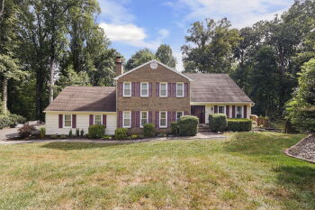 11734 Quay Rd , Oakton,  22124