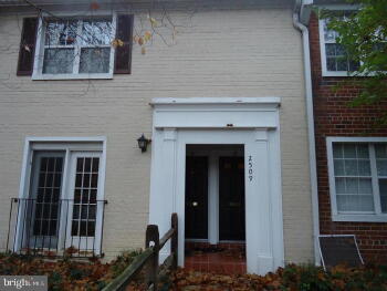 2509-D S. Walter Reed Drive , Arlington,  22206
