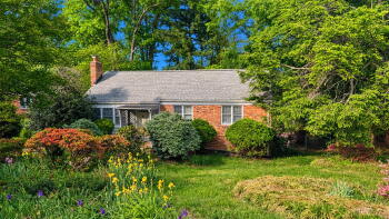 2527 Buckelew Dr , Falls Church,  22046-1911