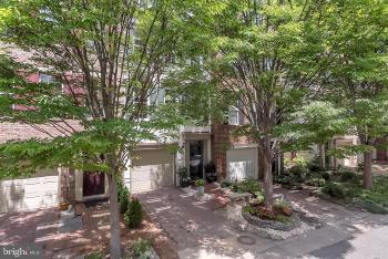 337 Helmuth Ln , Alexandria,  22304-8668