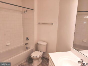 42492 Mayflower Terrace #203, Ashburn,  20148