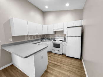 2130 Northeast 8th Place , Cape Coral,  33909