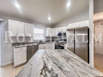 210 Manatee Street , Fort Myers,  33913