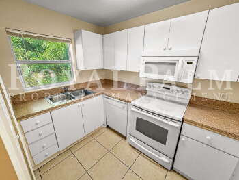 1321 SE 8TH AVE Unit #3 , Cape Coral,  33990