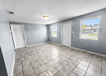 6617 Warwick Circle , Fort Myers,  33919
