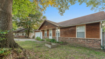 3518 West Buckeye Street , Fayetteville,  72704
