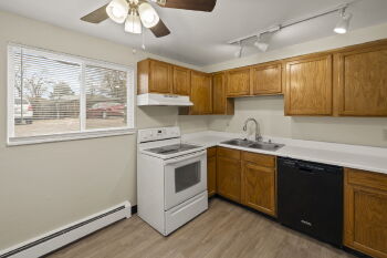 4060 Airport Road , Colorado Springs,  80910