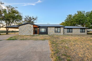 1095 County Rd 407 , Nemo,  76070