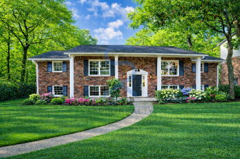 105 Whispering Way , Sandy Springs,  30328