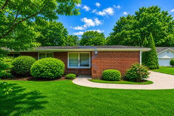 1055 Pine St NE , Conyers,  30012