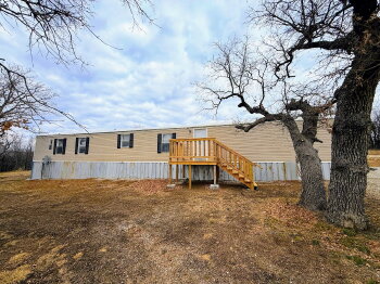 236 Lark Meadow Drive , Runaway Bay,  76426