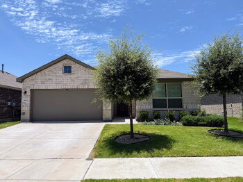 10921 Rockchapel Dr , Fort Worth,  76052