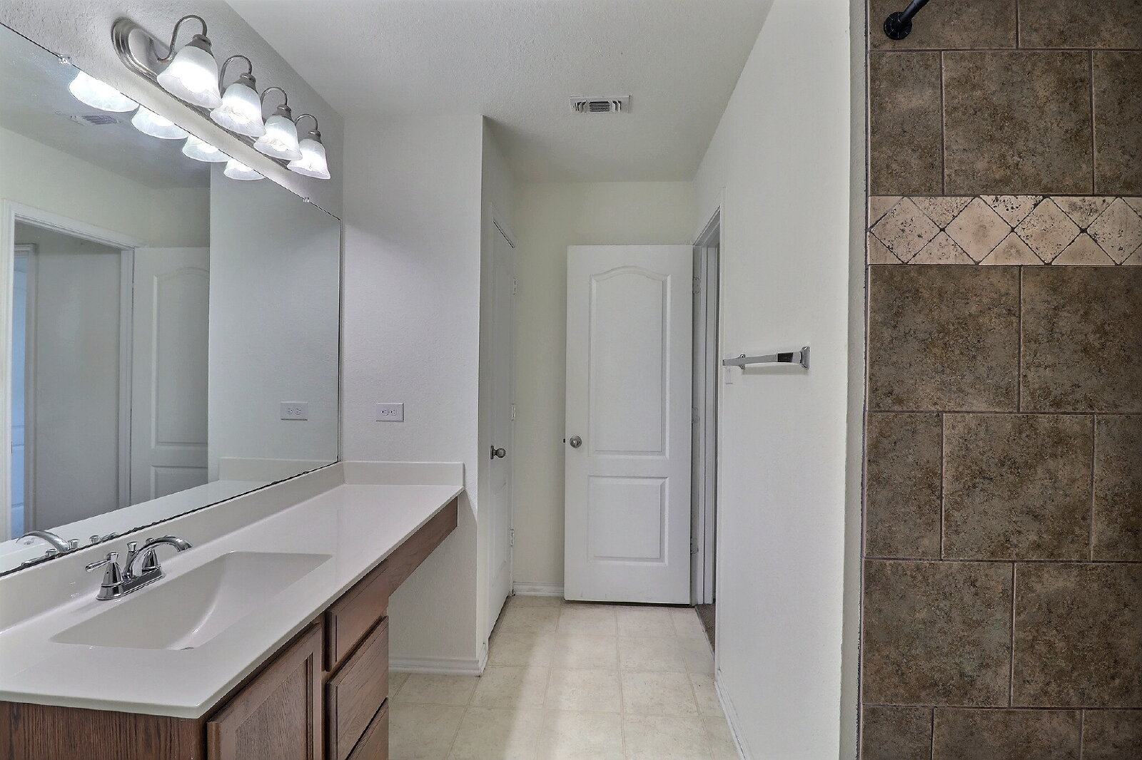 Photo 10 of 9639 Pleasanton Place