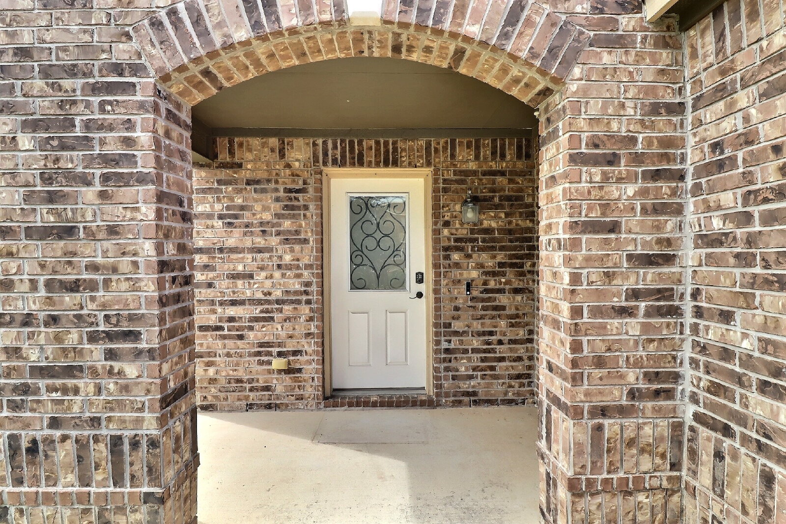 Photo 2 of 9639 Pleasanton Place