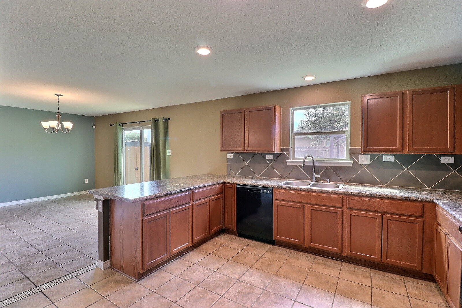 Photo 7 of 9639 Pleasanton Place