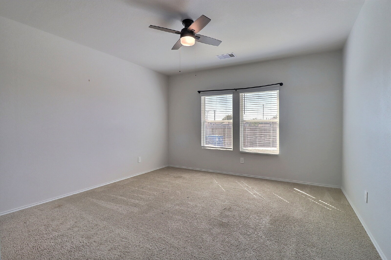 Photo 16 of 209 North Richland Drive
