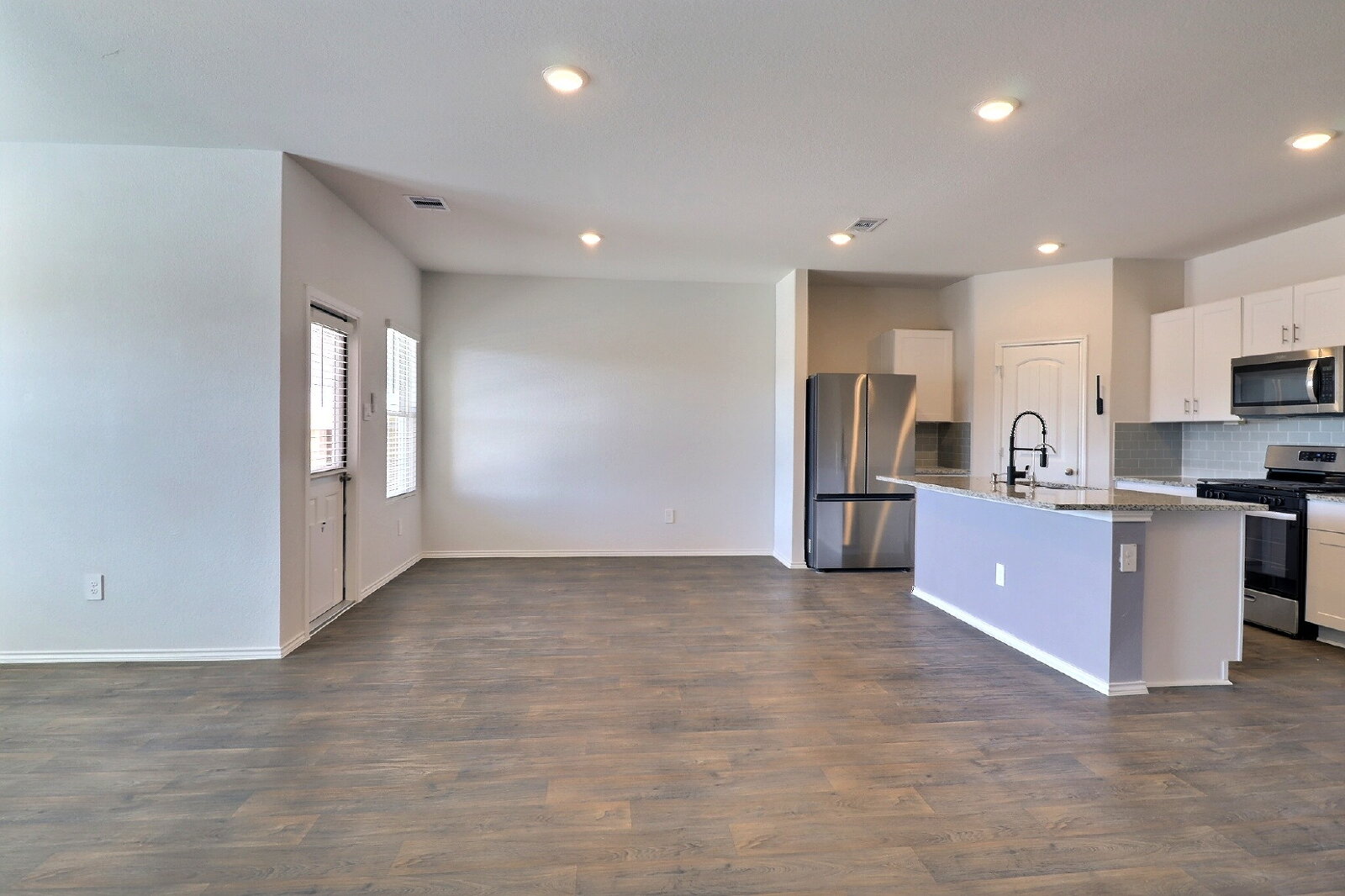 Photo 8 of 209 North Richland Drive