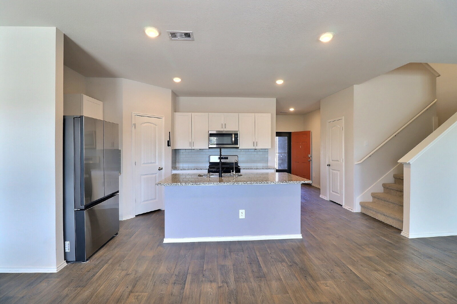 Photo 6 of 209 North Richland Drive